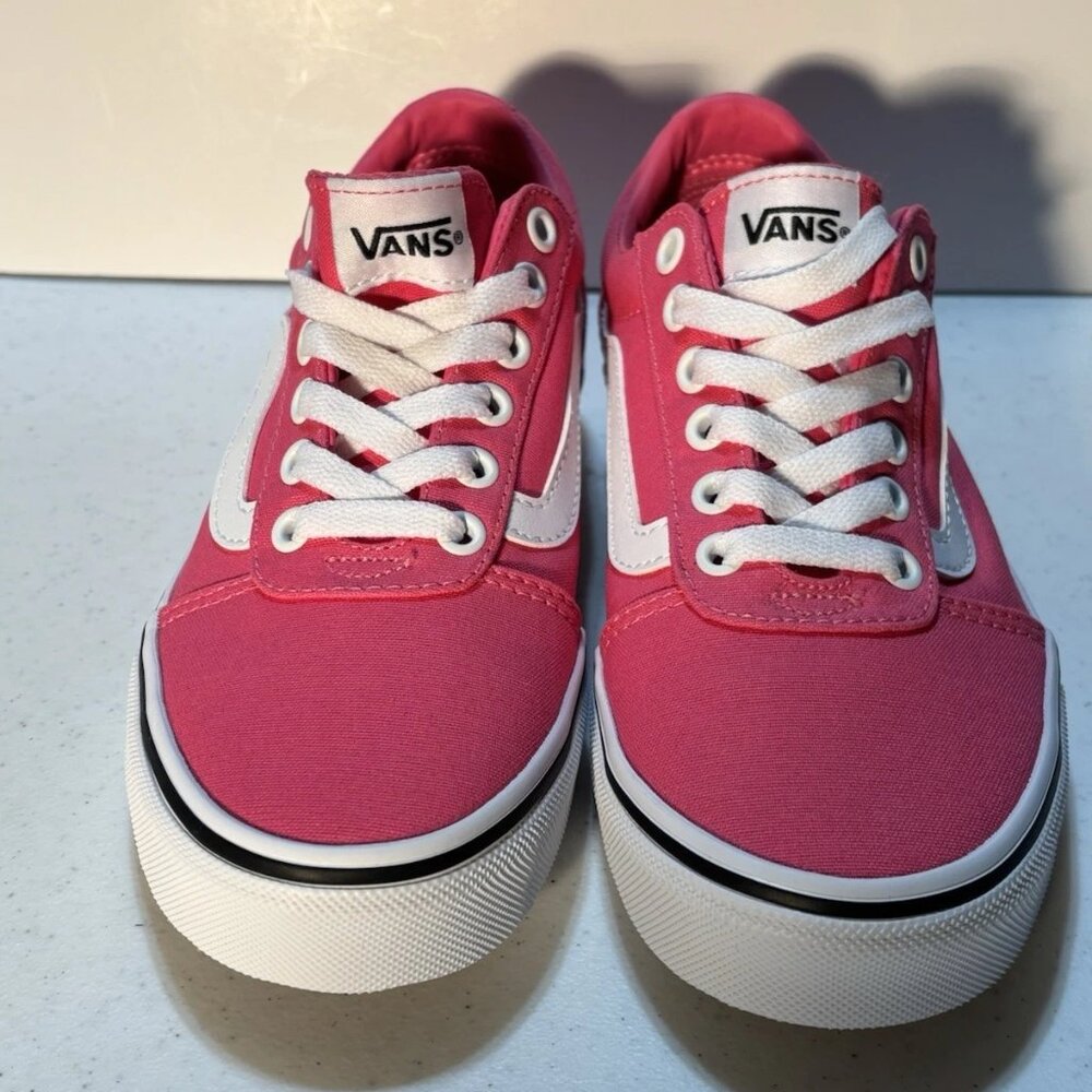 NEW Vans Ward Women's Size 6 Pink Honeysuckle White Canvas Low Top Sneakers